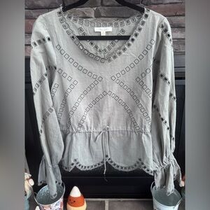 NWOT Oli & Hali Gray Geometric Blouse Size Small